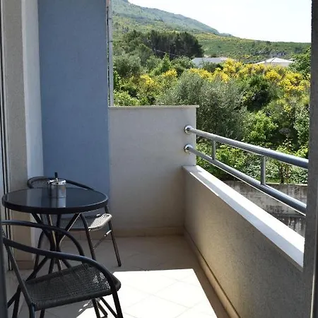 Mamma Mia Apartament Podstrana